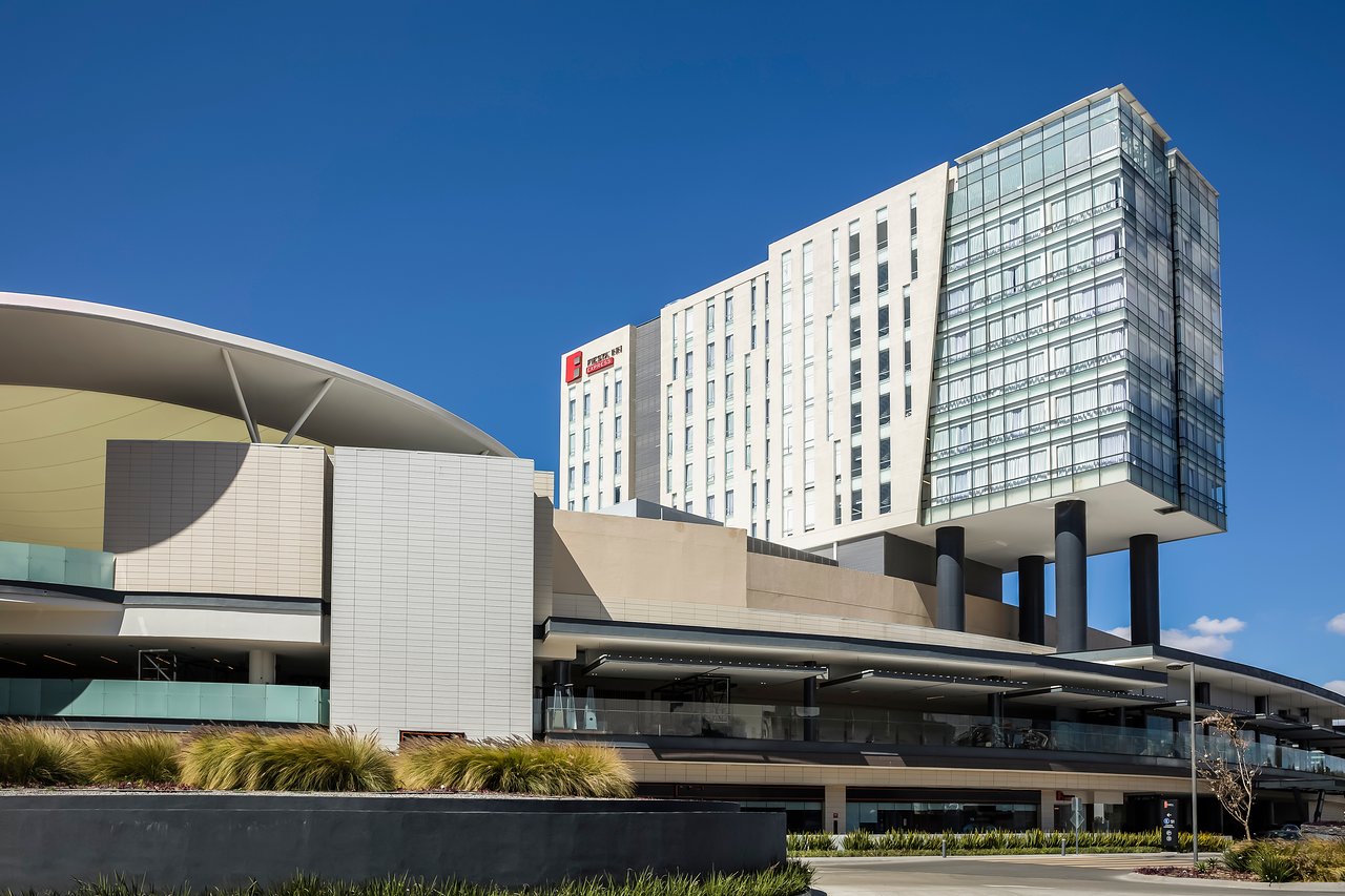 Fiesta Inn express la victoria AA, IHS, IP